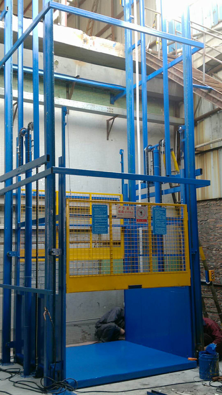 導(dǎo)軌式升降平臺